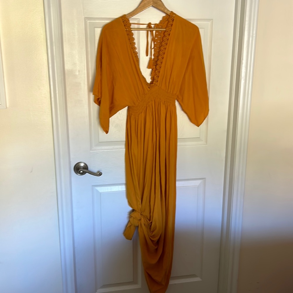 Forever 21 gently used Mustard v neck dress